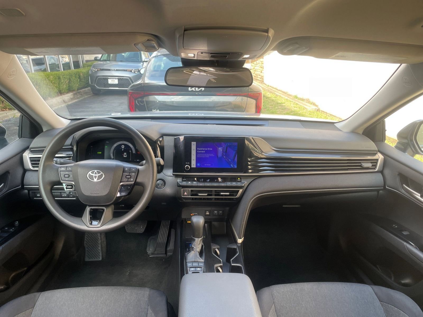 Thumbnail: 2025 Toyota Camry - 33