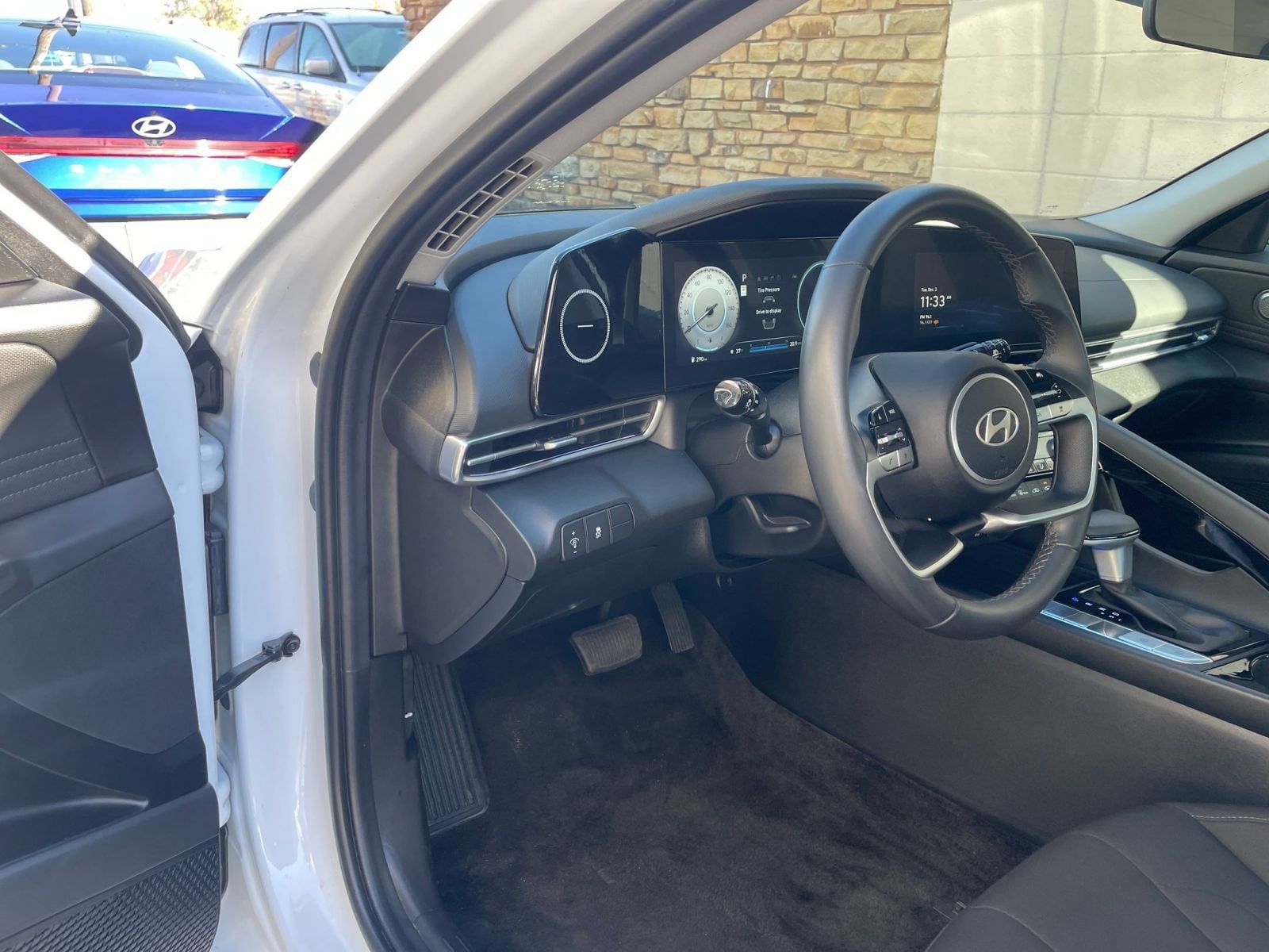 Thumbnail: 2025 Hyundai Elantra - 33