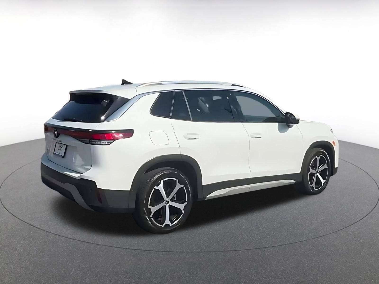 Thumbnail: 2026 Volkswagen Tiguan - 14