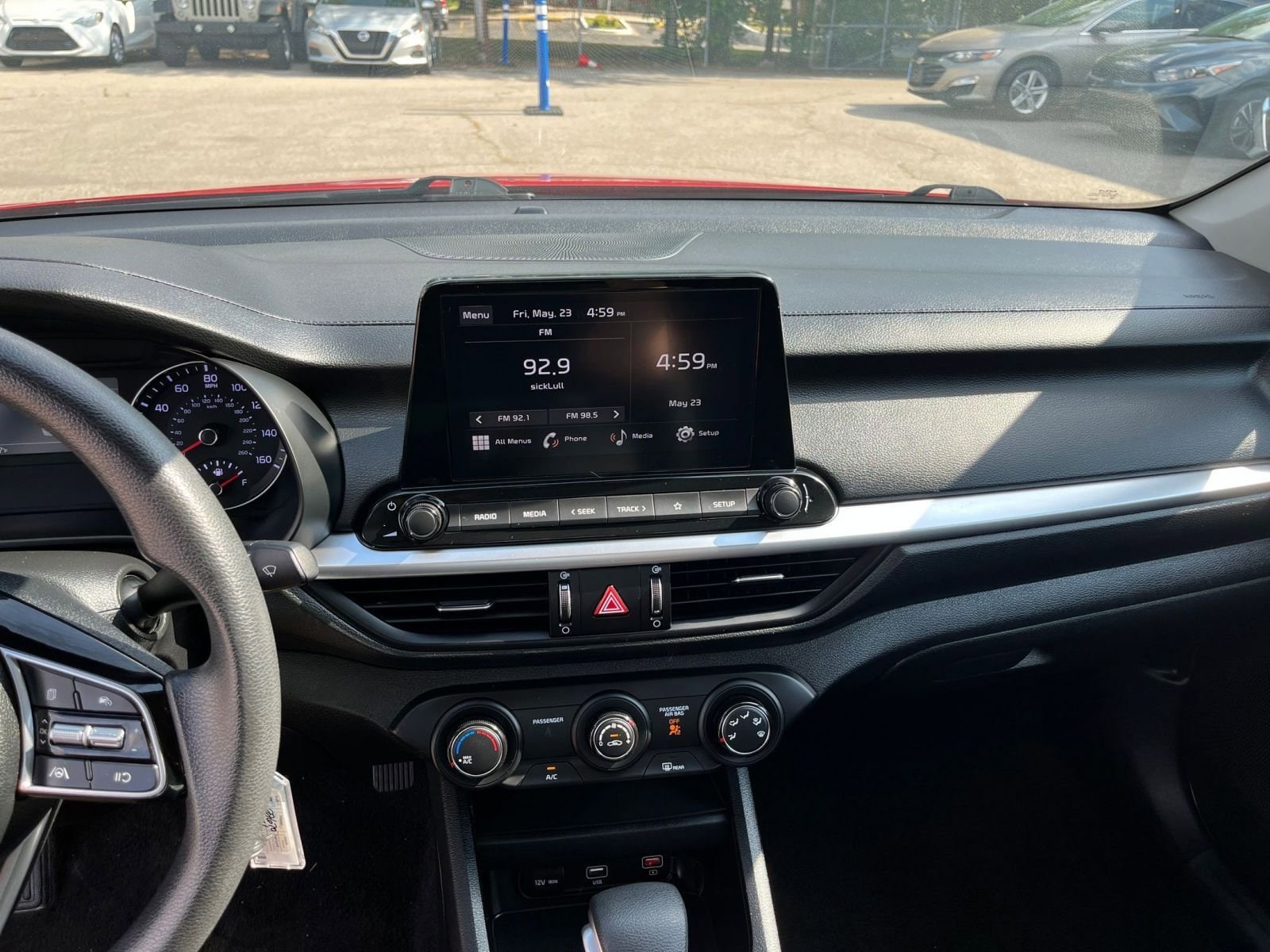 Thumbnail: 2024 Kia Forte - 18