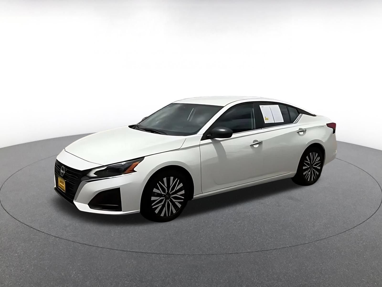 Thumbnail: 2025 Nissan Altima - 6