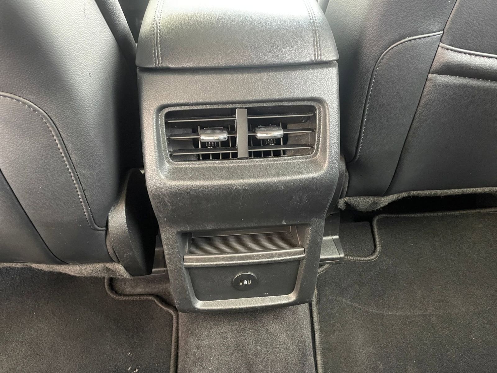 Thumbnail: 2024 Ford Edge - 24