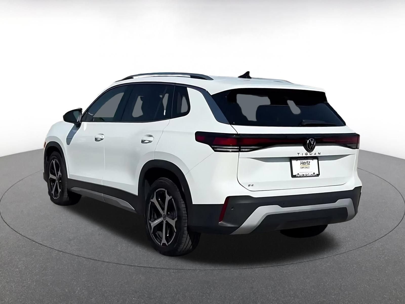 Thumbnail: 2026 Volkswagen Tiguan - 10
