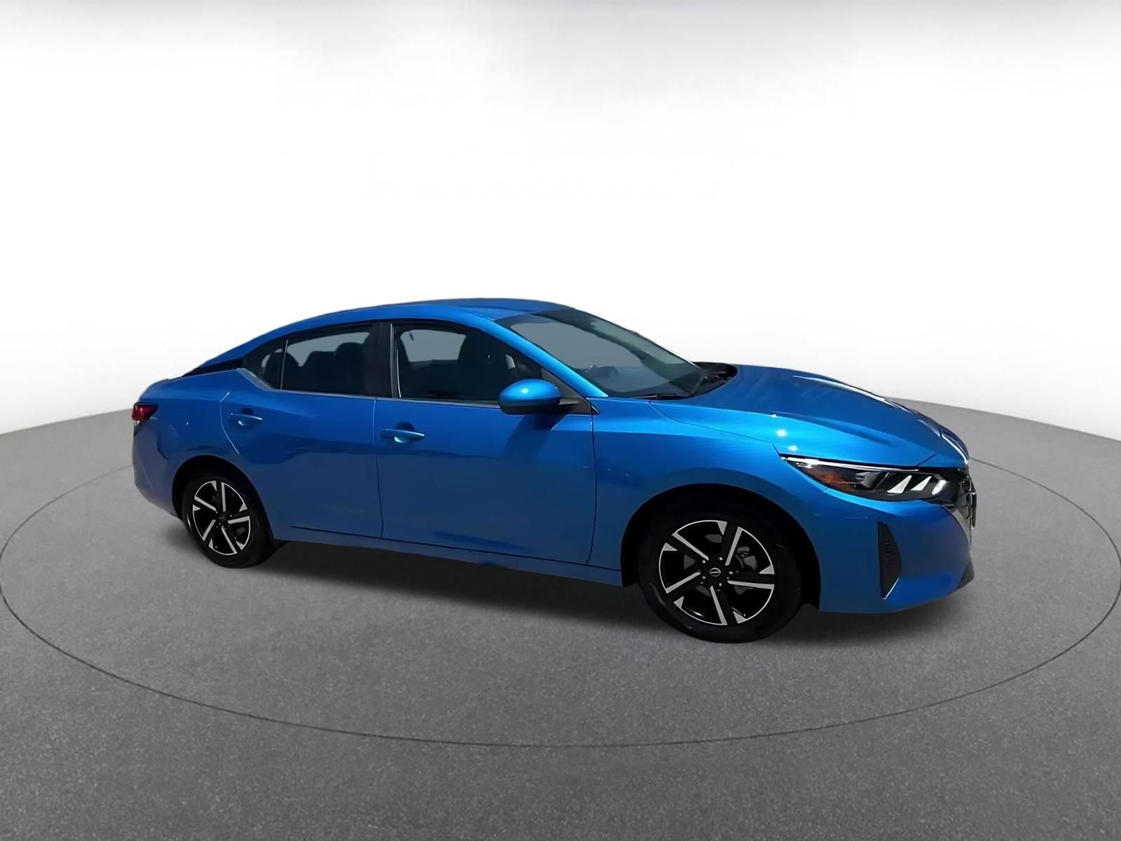 Thumbnail: 2025 Nissan Sentra - 2