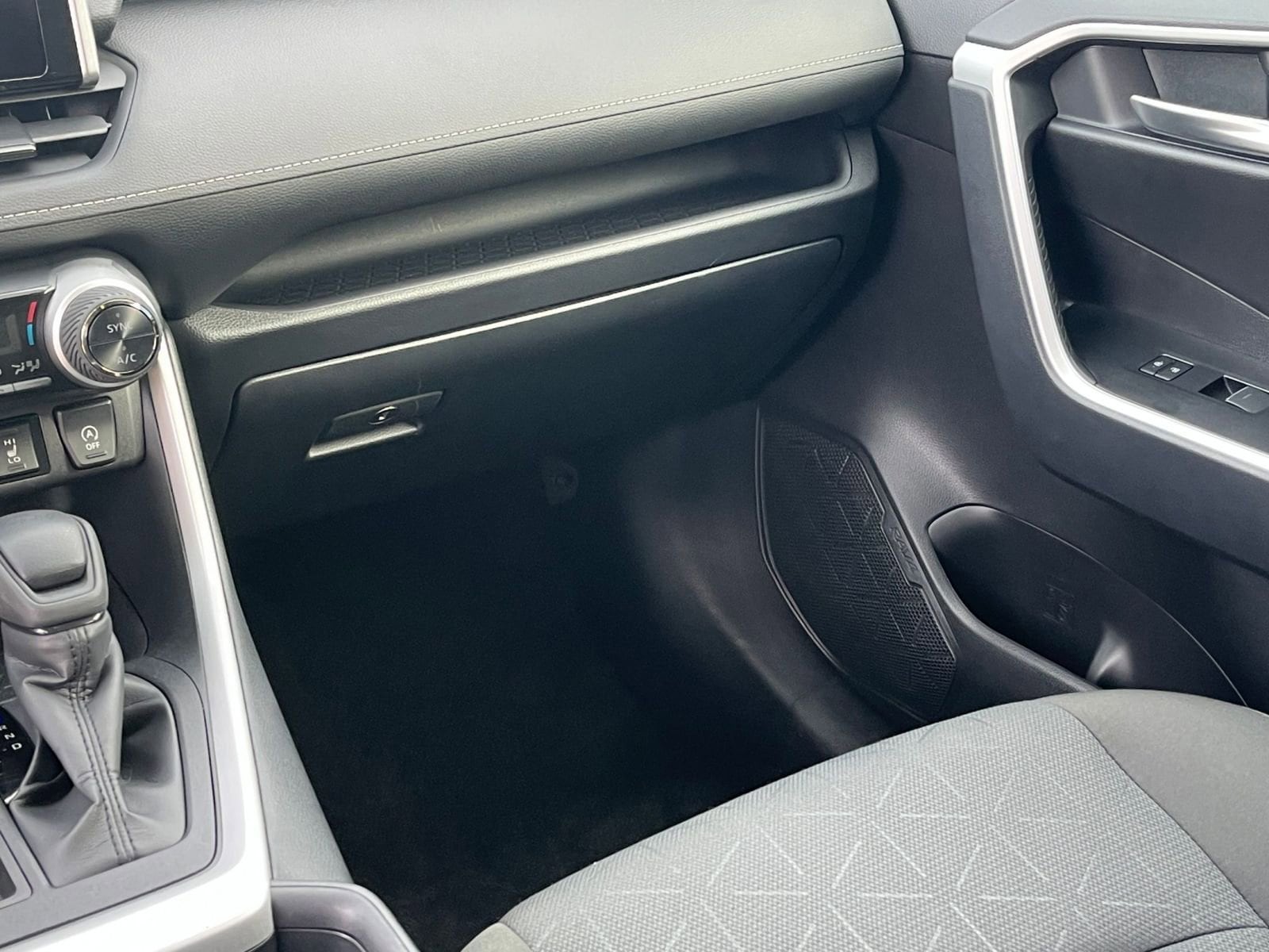 Thumbnail: 2025 Toyota RAV4 - 35