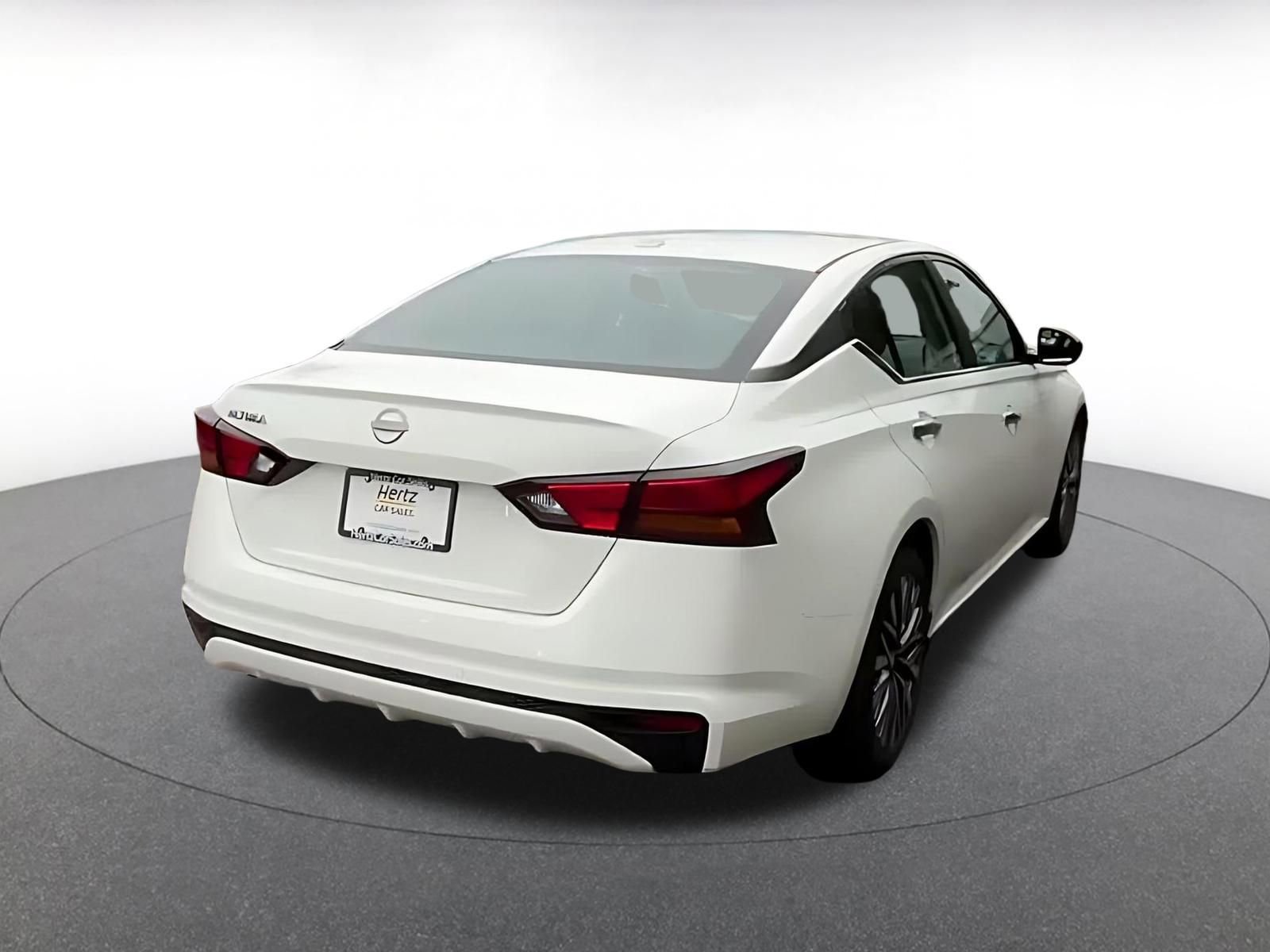Thumbnail: 2025 Nissan Altima - 14