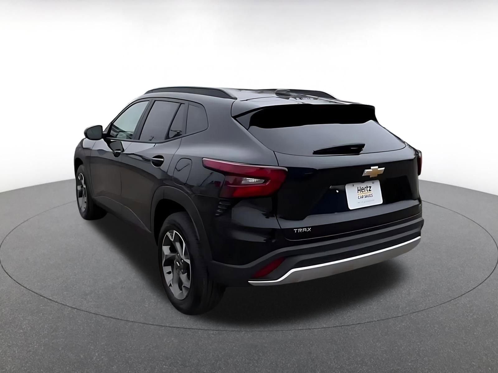 Thumbnail: 2025 Chevrolet Trax - 11