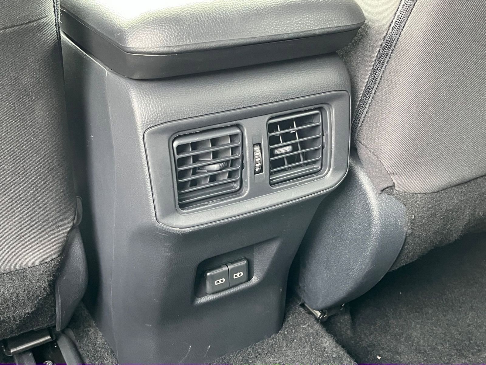 Thumbnail: 2025 Toyota RAV4 - 24