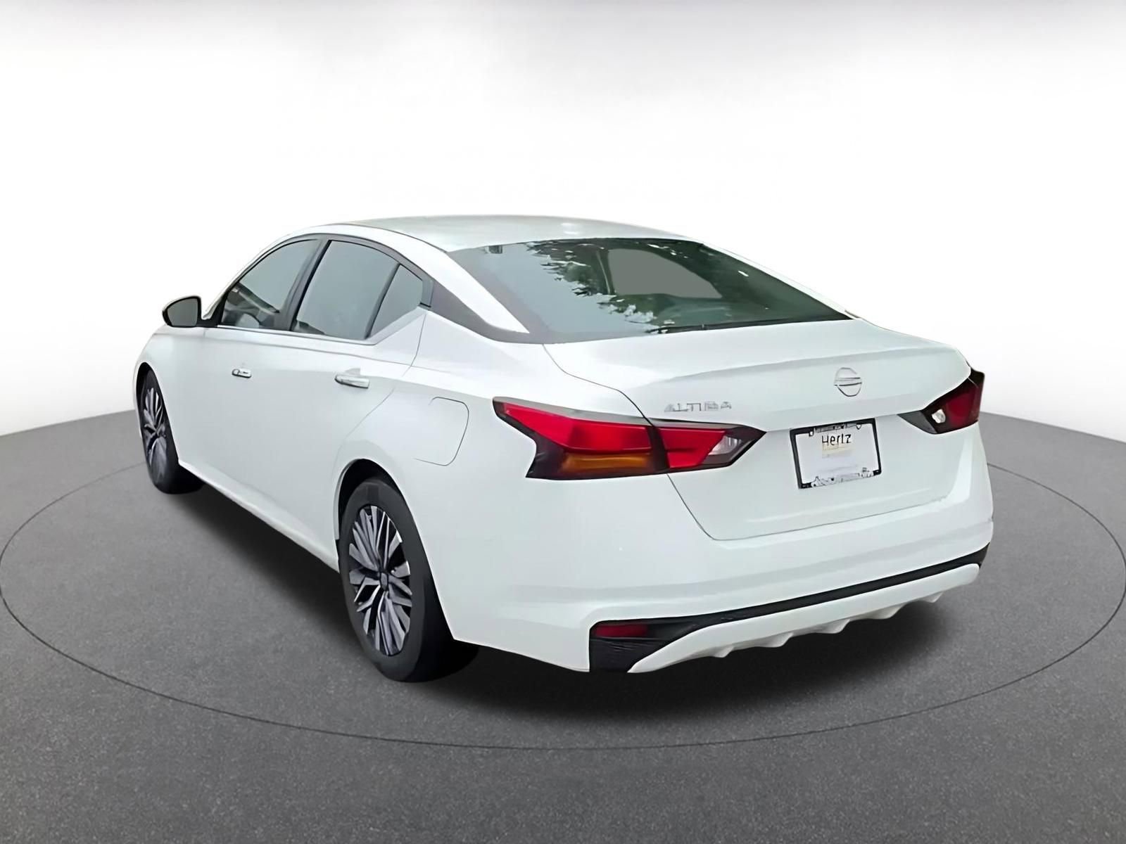 Thumbnail: 2025 Nissan Altima - 11