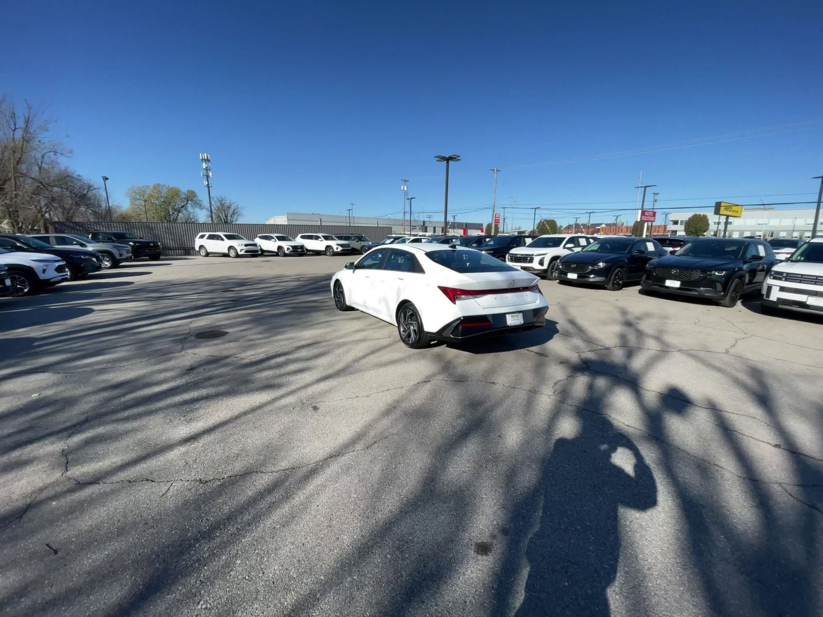 Thumbnail: 2025 Hyundai Elantra - 16