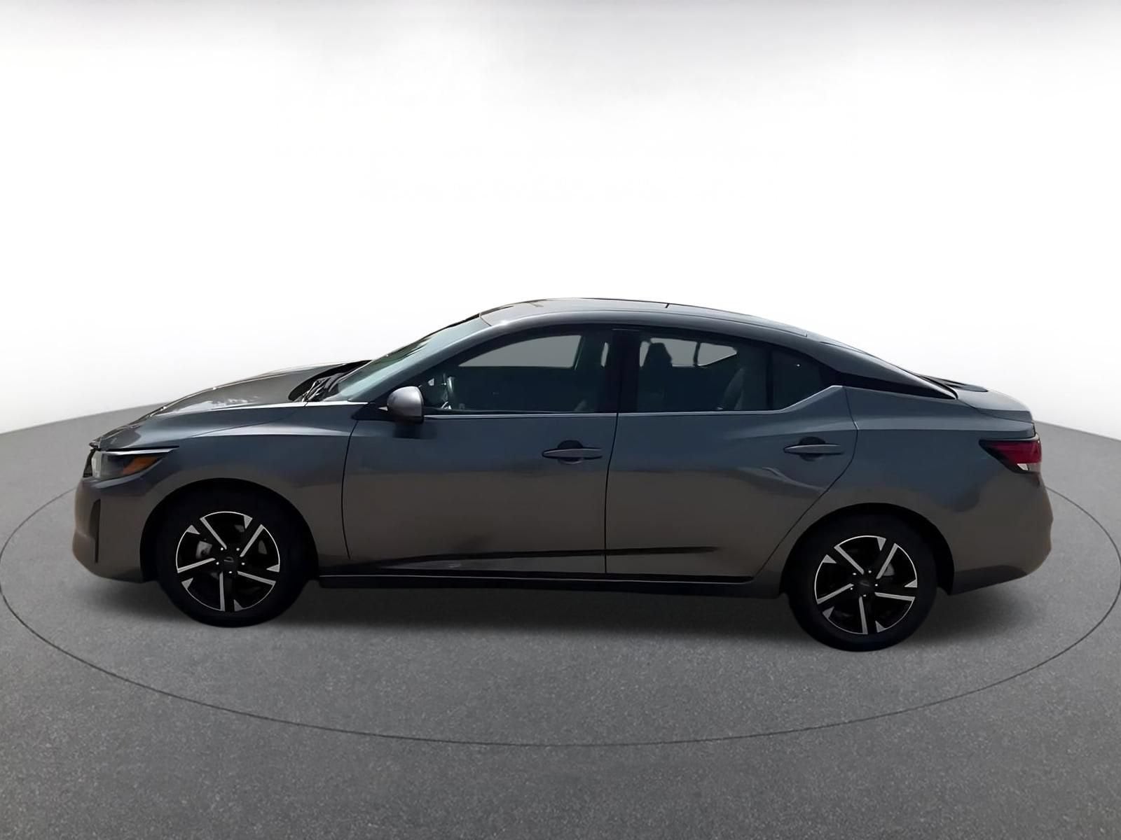 Thumbnail: 2025 Nissan Sentra - 8