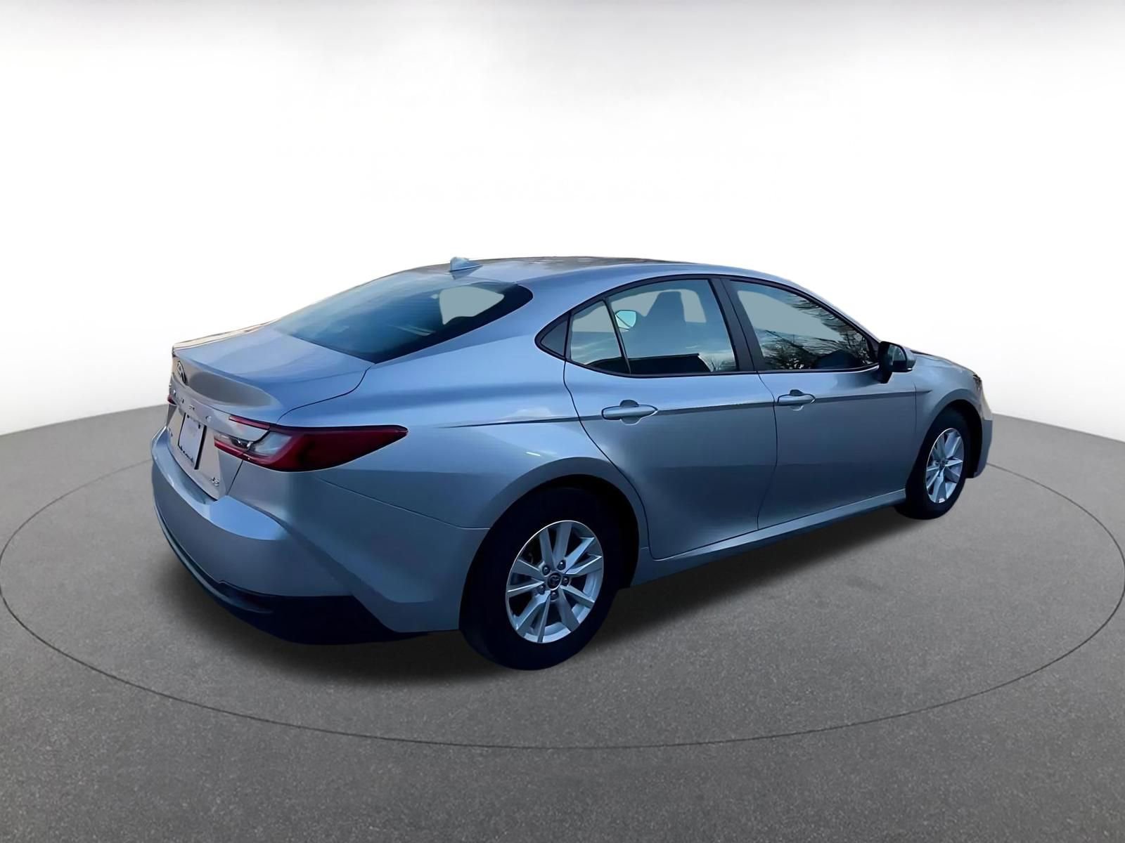 Thumbnail: 2025 Toyota Camry - 14