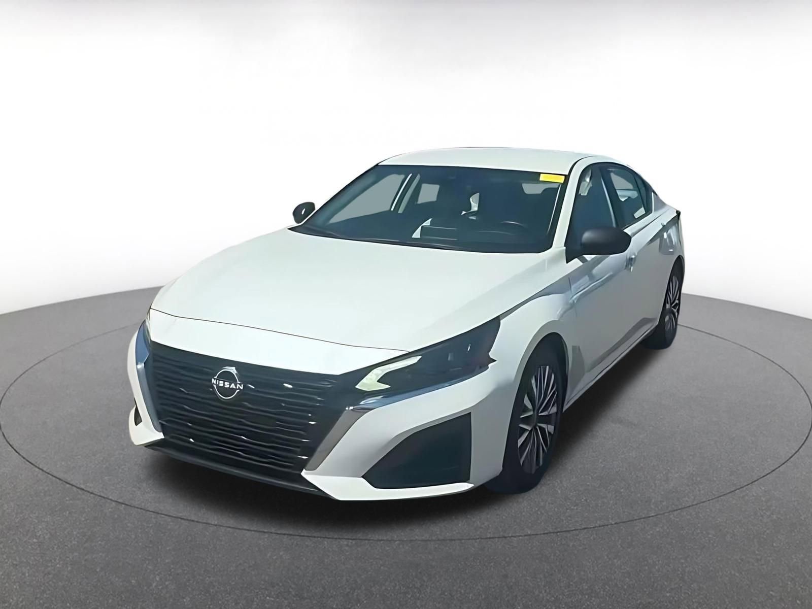 Thumbnail: 2025 Nissan Altima - 7