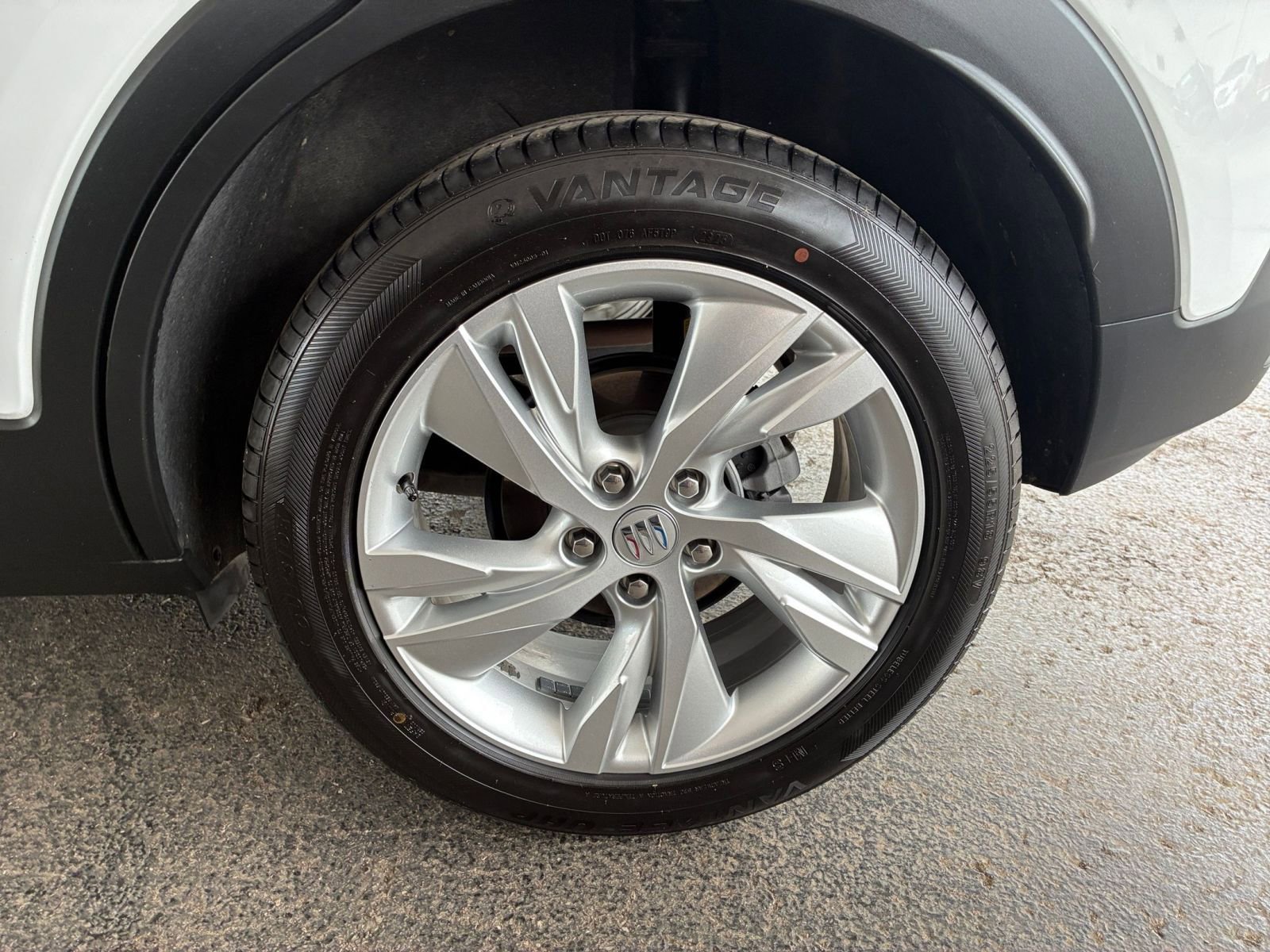 Thumbnail: 2025 Buick Encore GX - 29