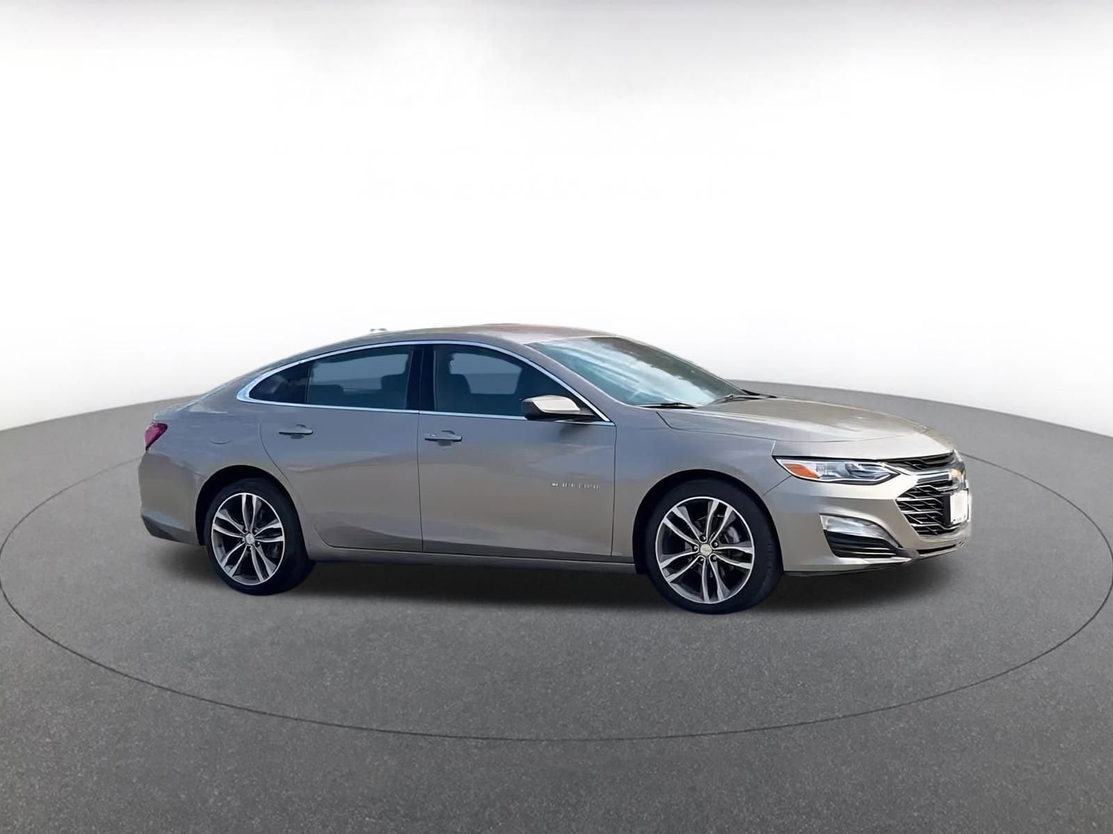 Thumbnail: 2024 Chevrolet Malibu - 2