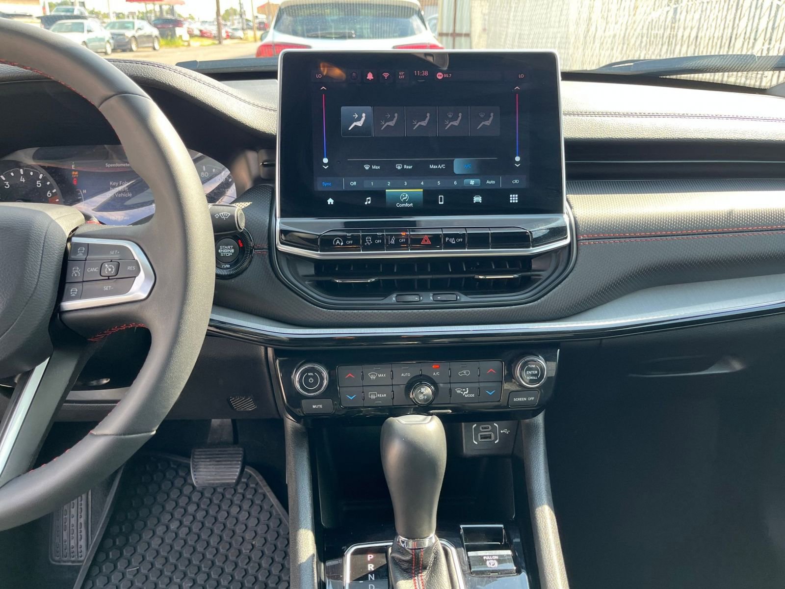 Thumbnail: 2025 Jeep Compass - 21