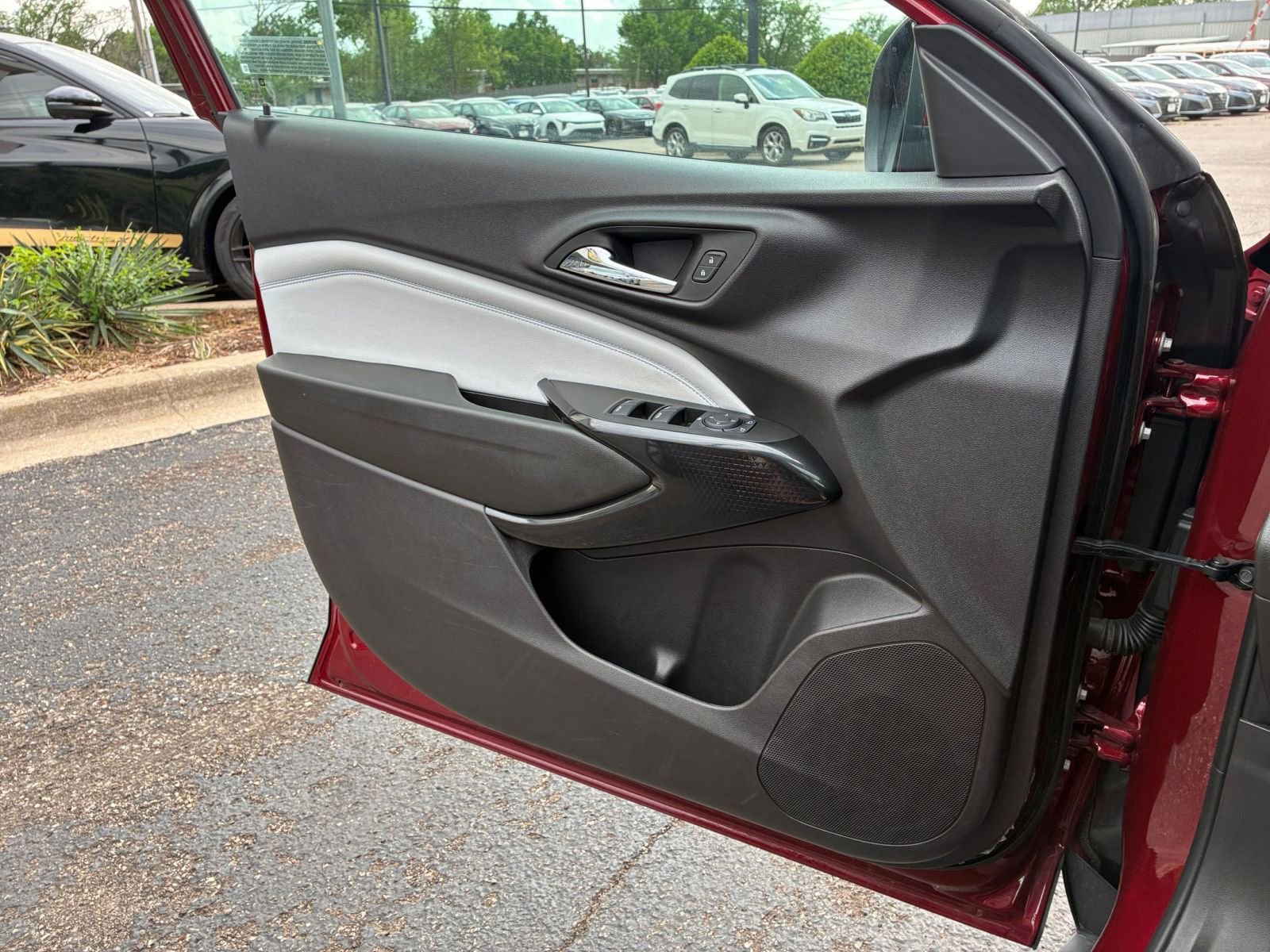 Thumbnail: 2025 Chevrolet Trax - 18