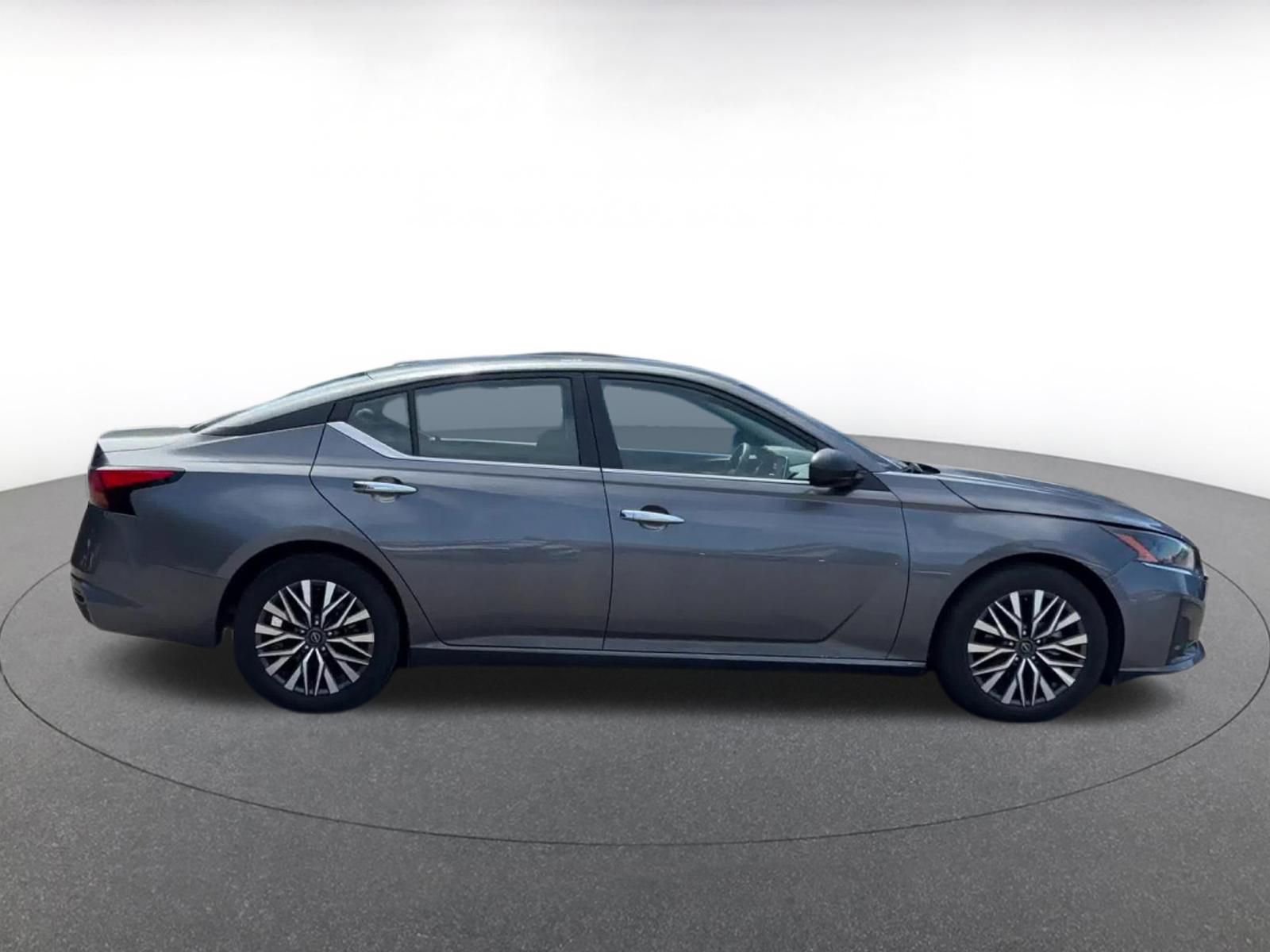 Thumbnail: 2025 Nissan Altima - 16