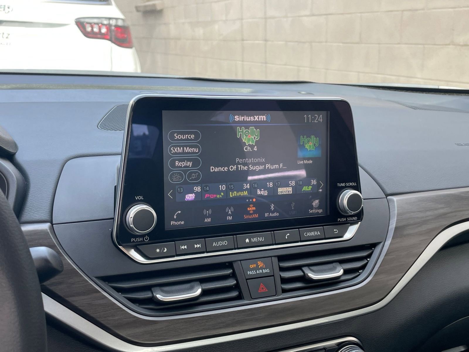 Thumbnail: 2025 Nissan Altima - 21