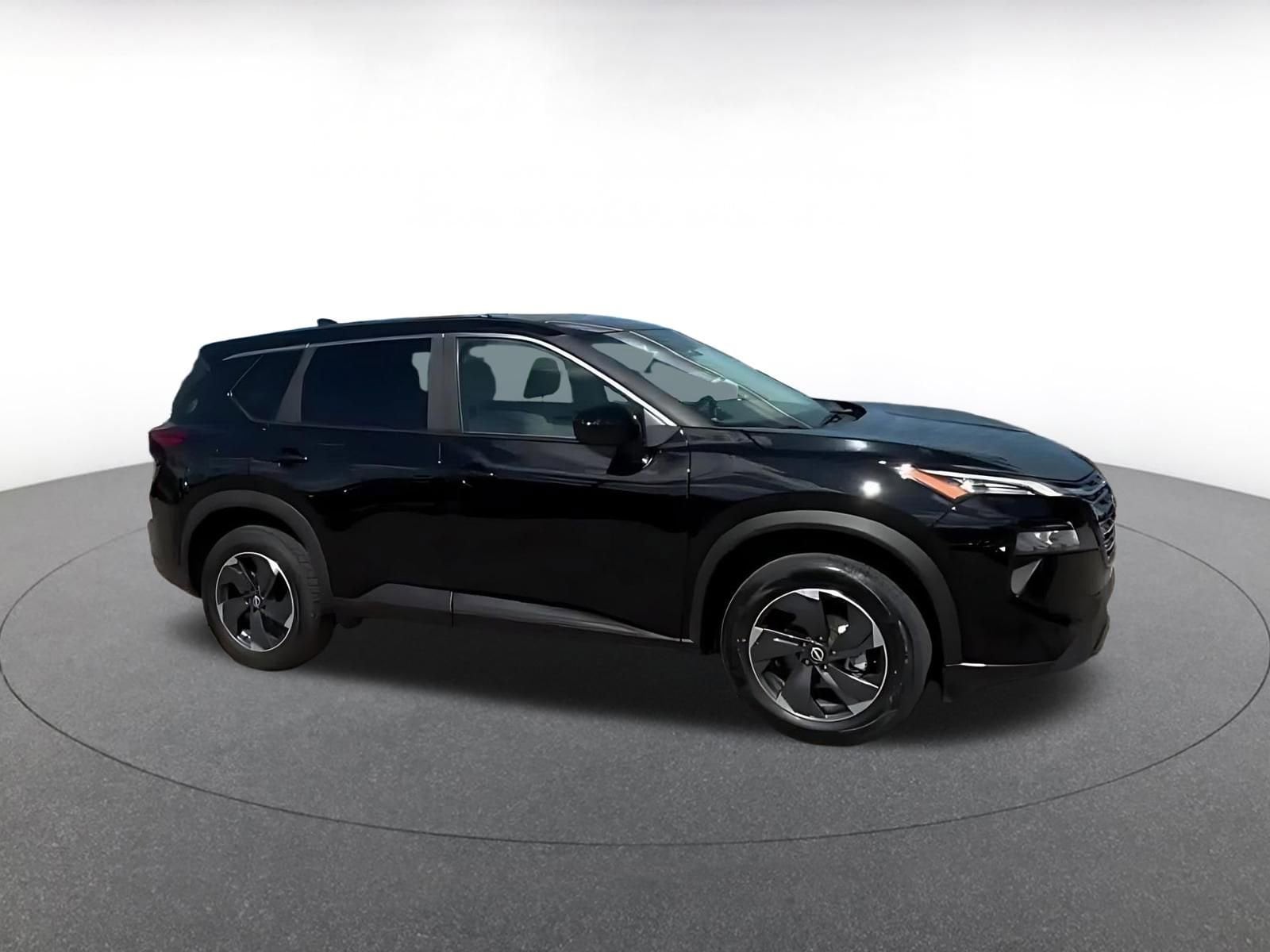 Thumbnail: 2025 Nissan Rogue - 2