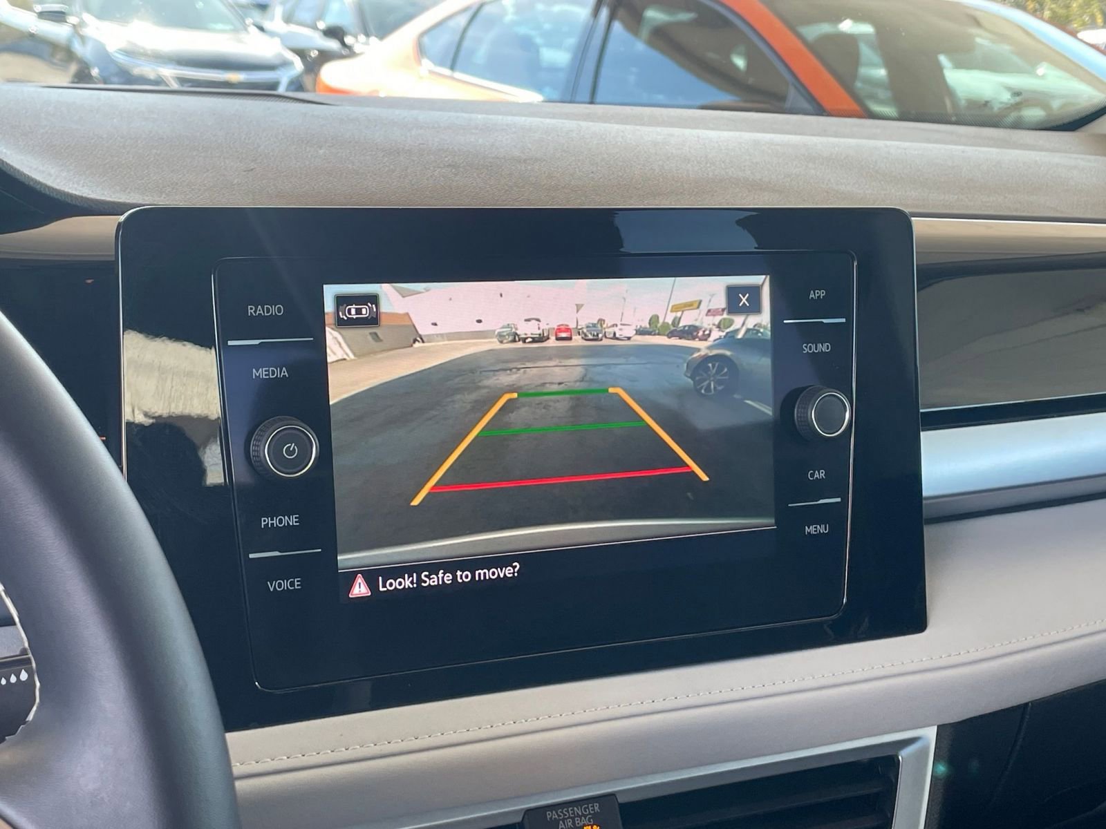 Thumbnail: 2025 Volkswagen Taos - 17