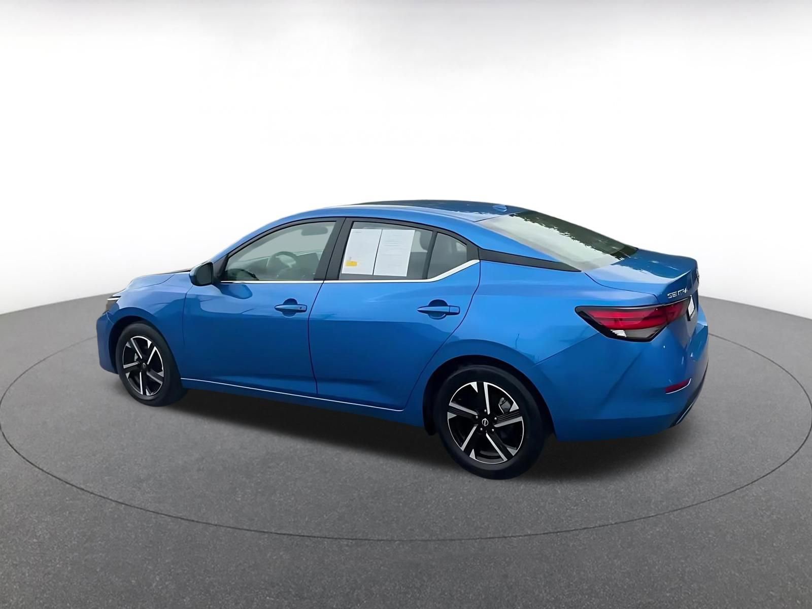 Thumbnail: 2025 Nissan Sentra - 10