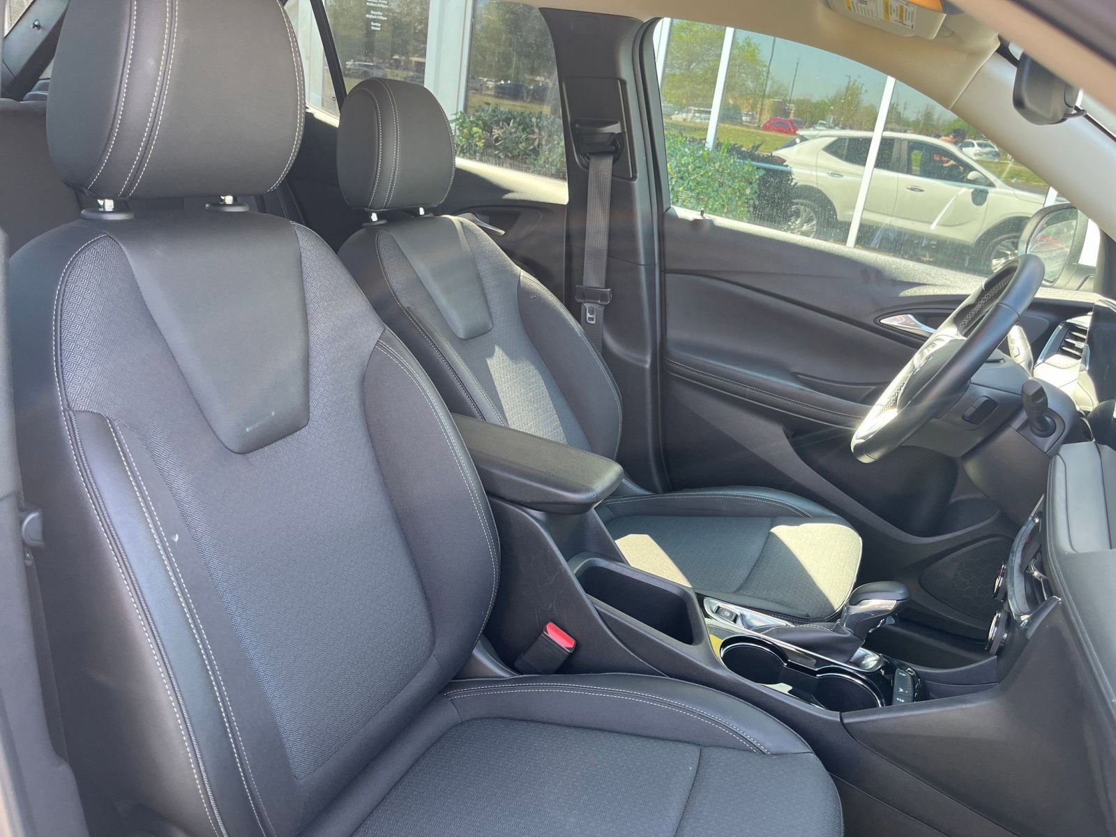 Thumbnail: 2025 Buick Encore GX - 35