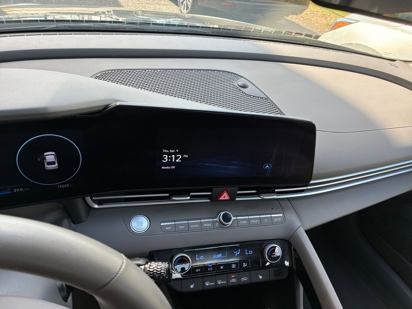 Thumbnail: 2025 Hyundai Elantra - 17