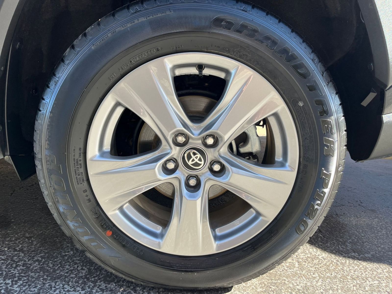 Thumbnail: 2025 Toyota RAV4 - 30