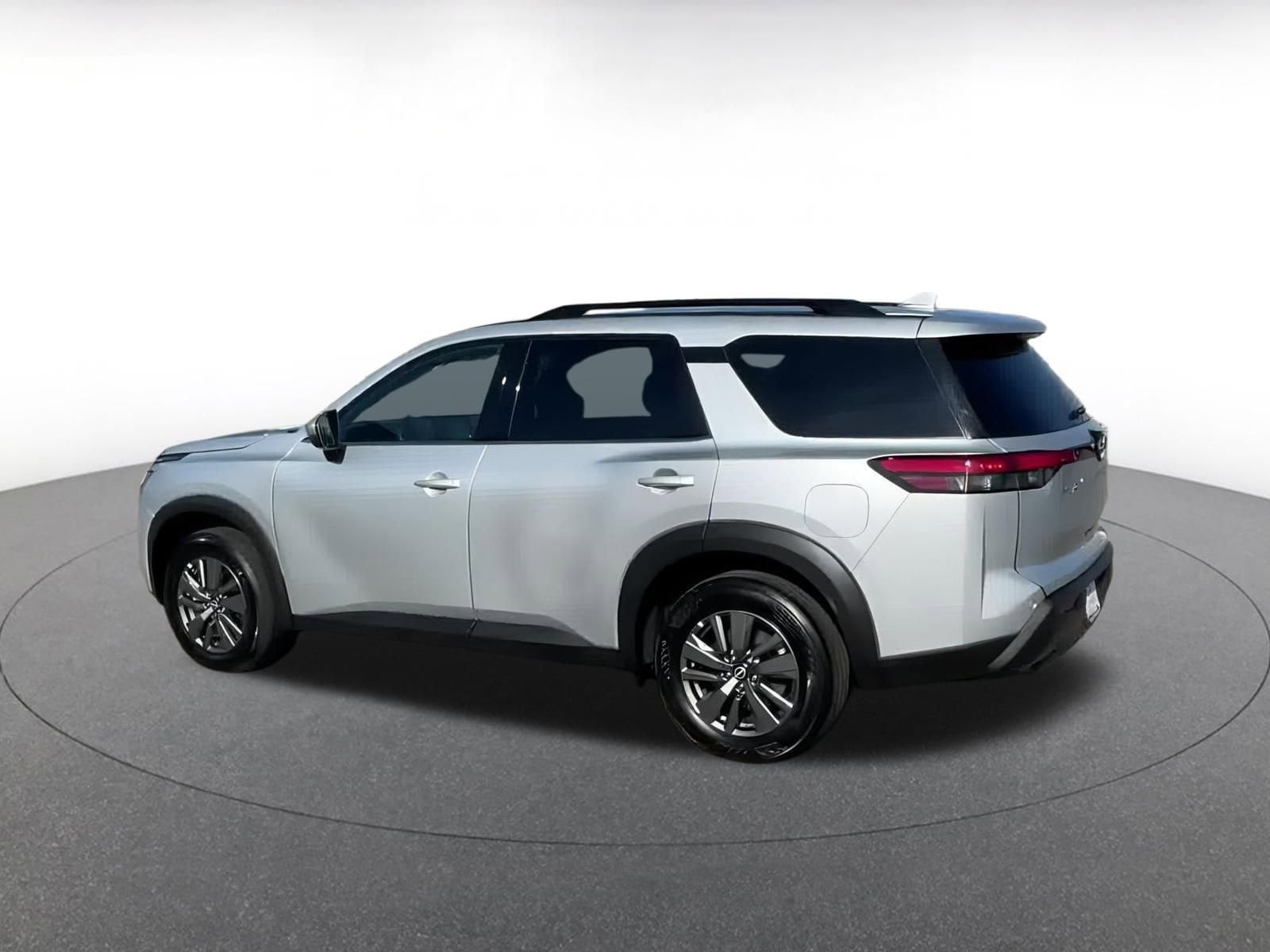 Thumbnail: 2025 Nissan Pathfinder - 10