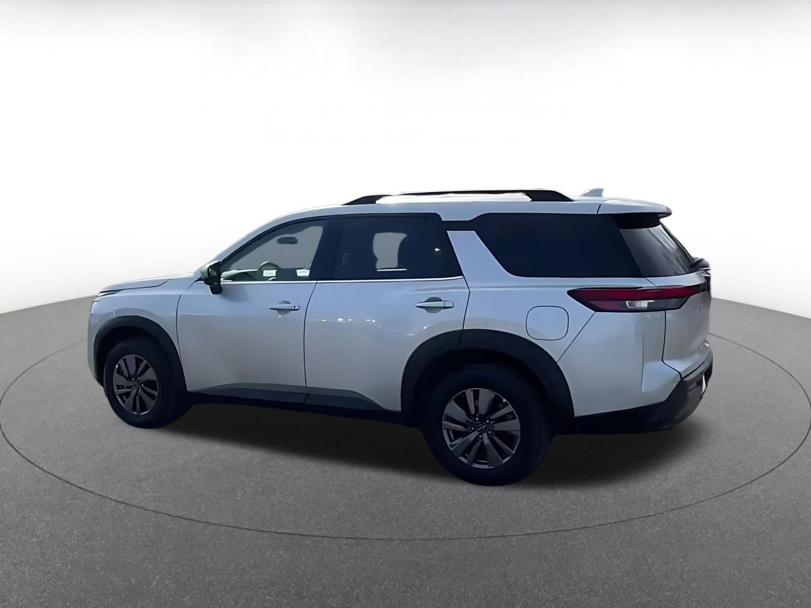 Thumbnail: 2025 Nissan Pathfinder - 10