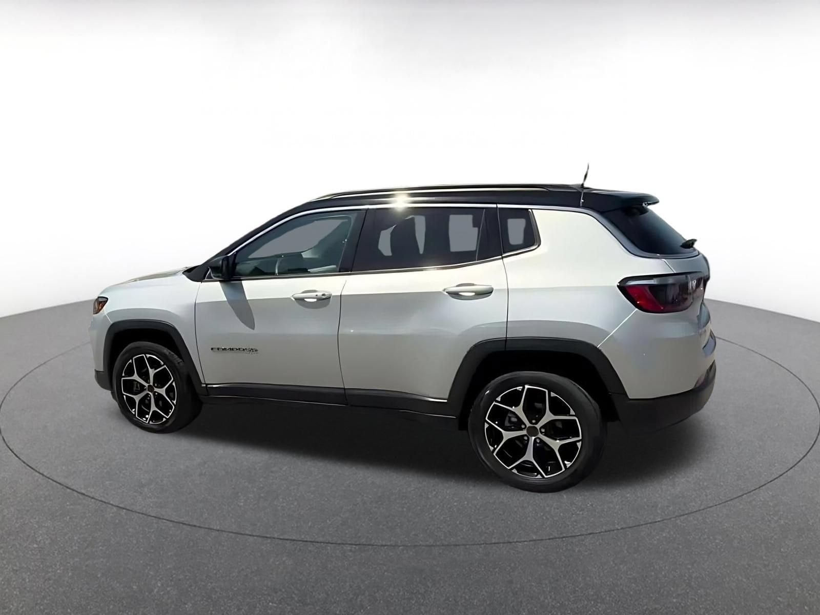 Thumbnail: 2025 Jeep Compass - 8