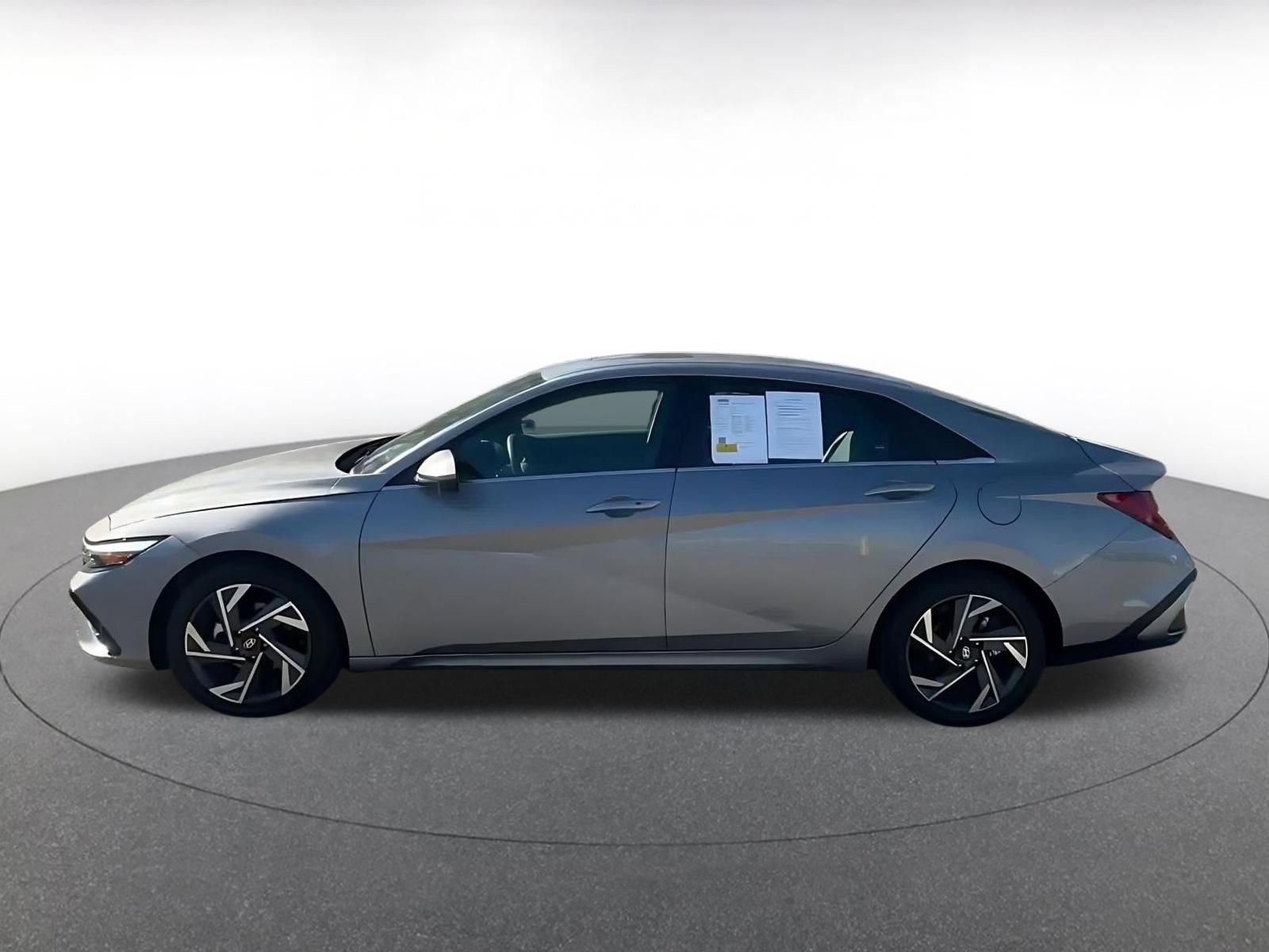 Thumbnail: 2025 Hyundai Elantra - 9