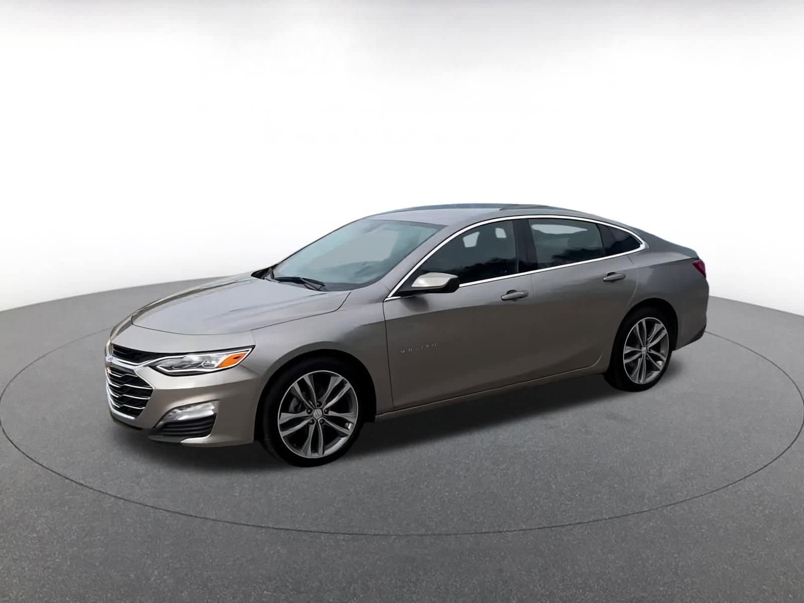 Thumbnail: 2024 Chevrolet Malibu - 8