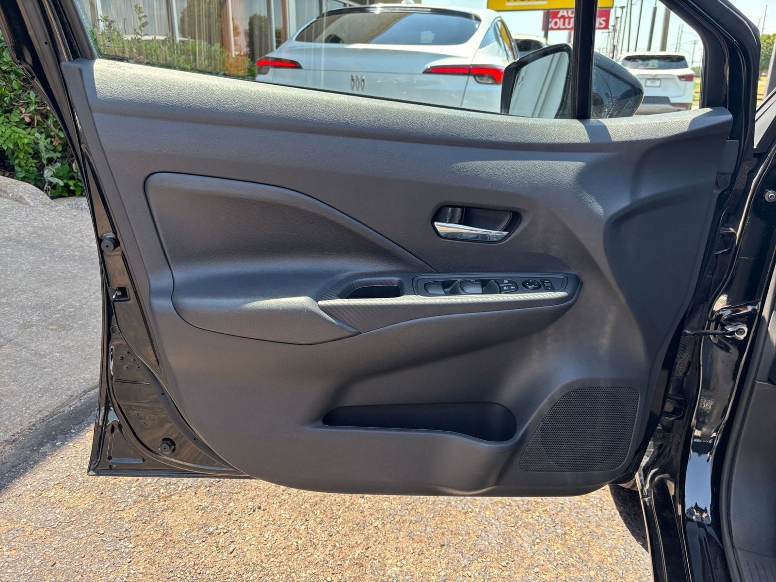Thumbnail: 2025 Nissan Versa - 18