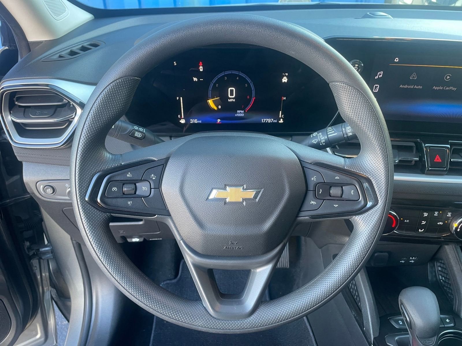 Thumbnail: 2025 Chevrolet TrailBlazer - 25