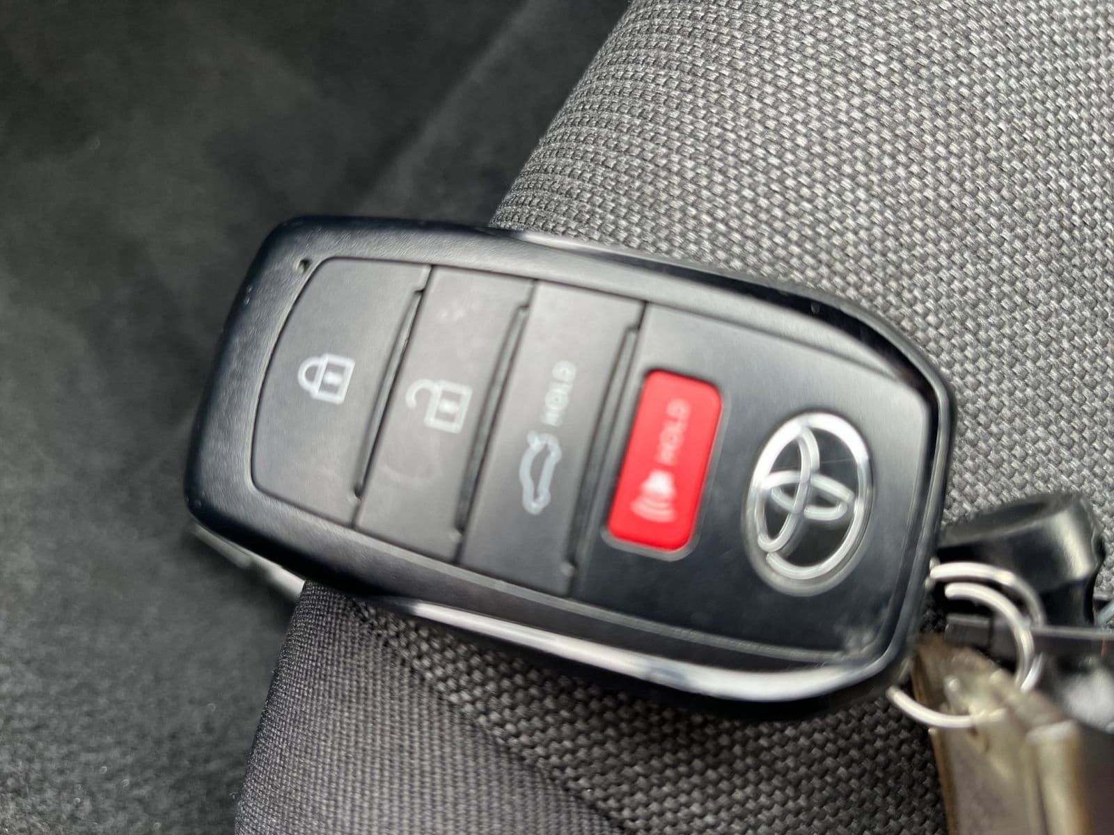 Thumbnail: 2025 Toyota Camry - 22