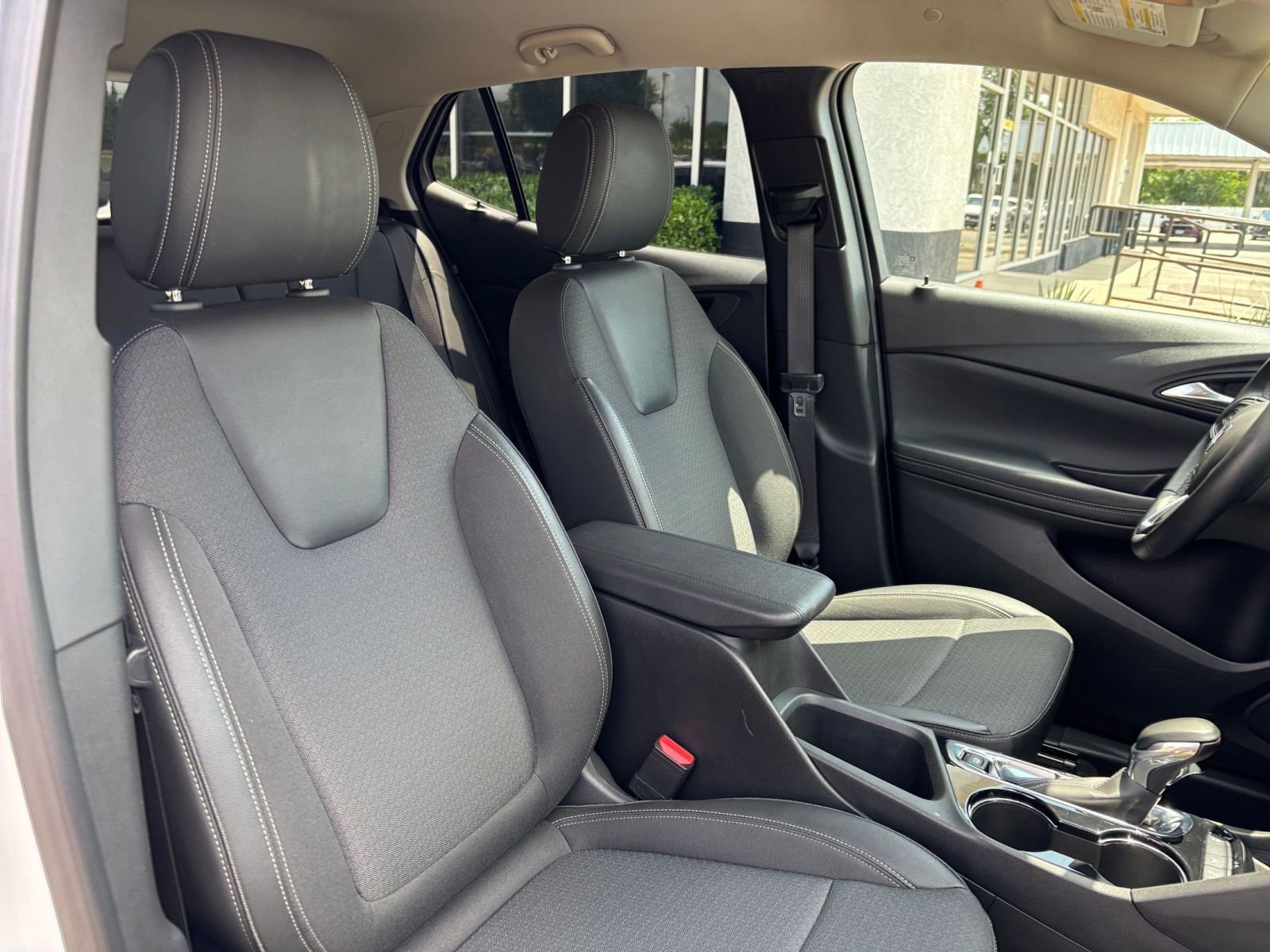 Thumbnail: 2025 Buick Encore GX - 35