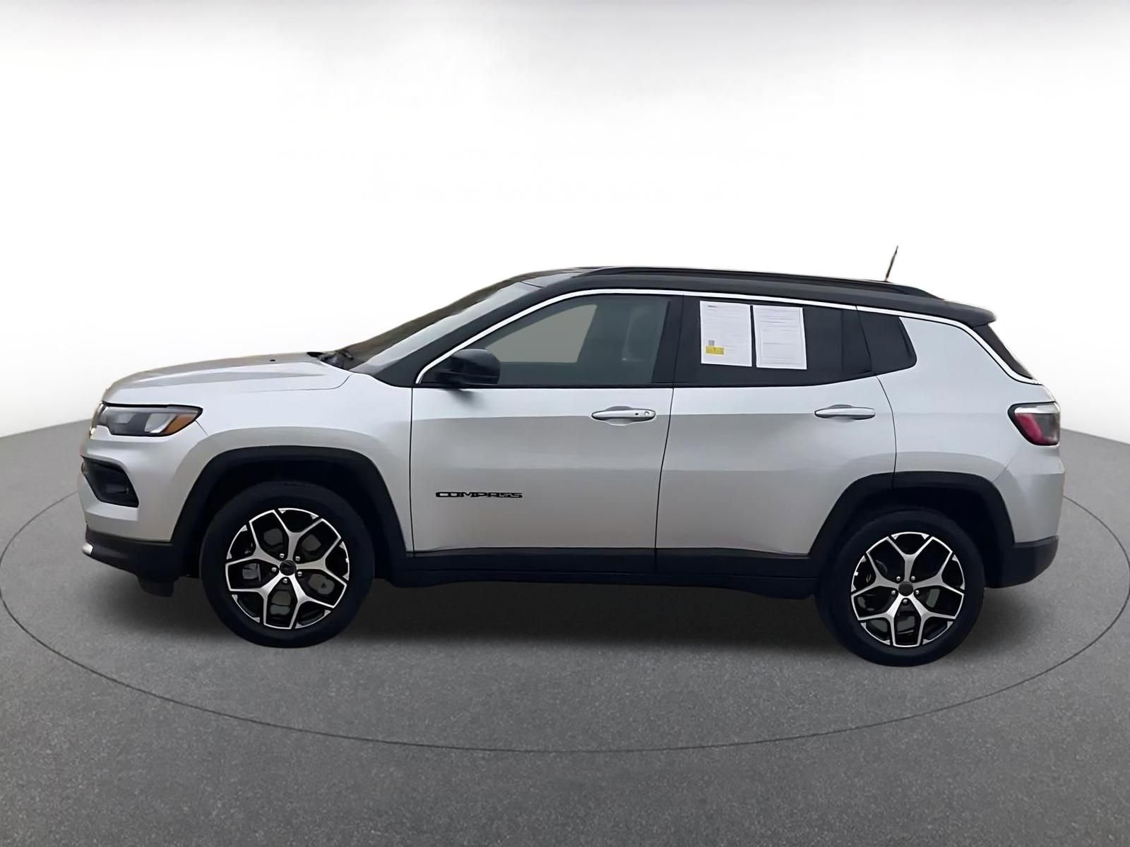 Thumbnail: 2025 Jeep Compass - 9