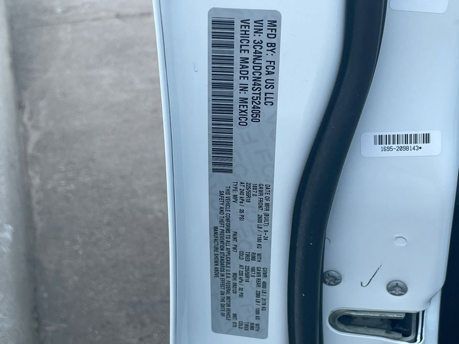 Thumbnail: 2025 Jeep Compass - 32