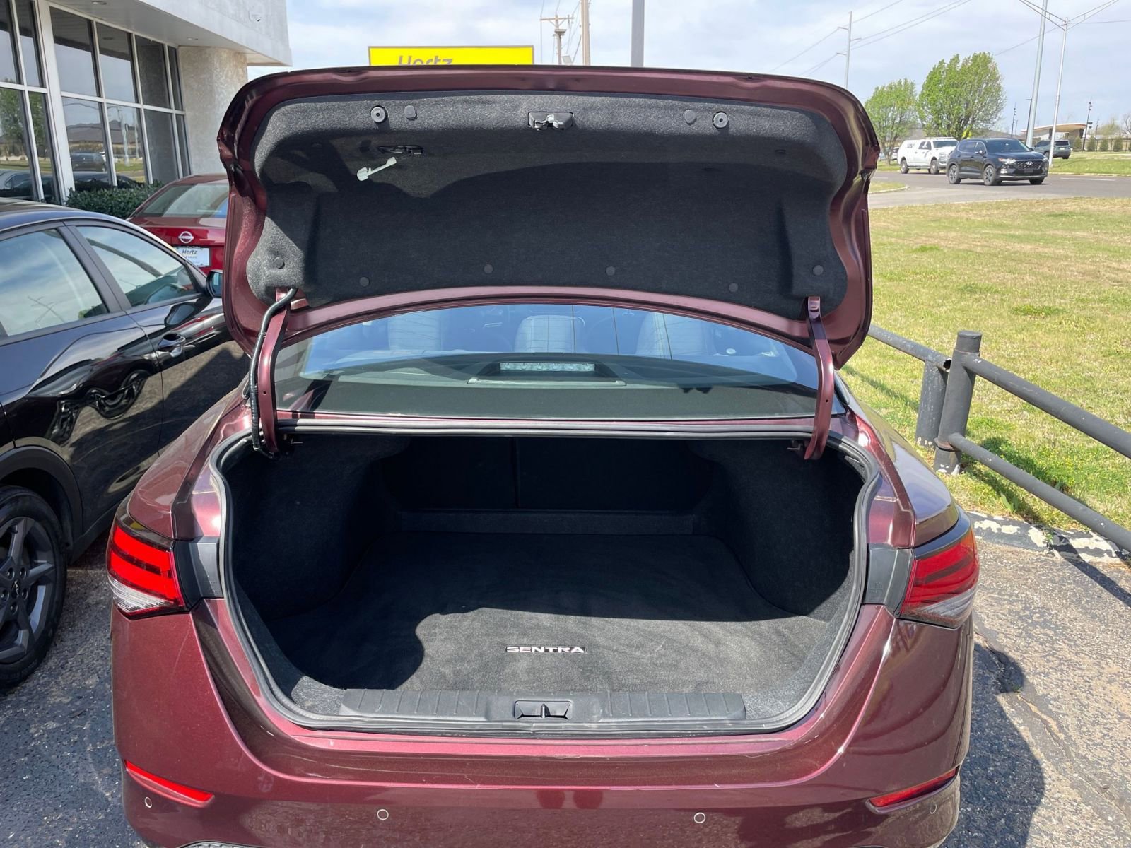 Thumbnail: 2025 Nissan Sentra - 29