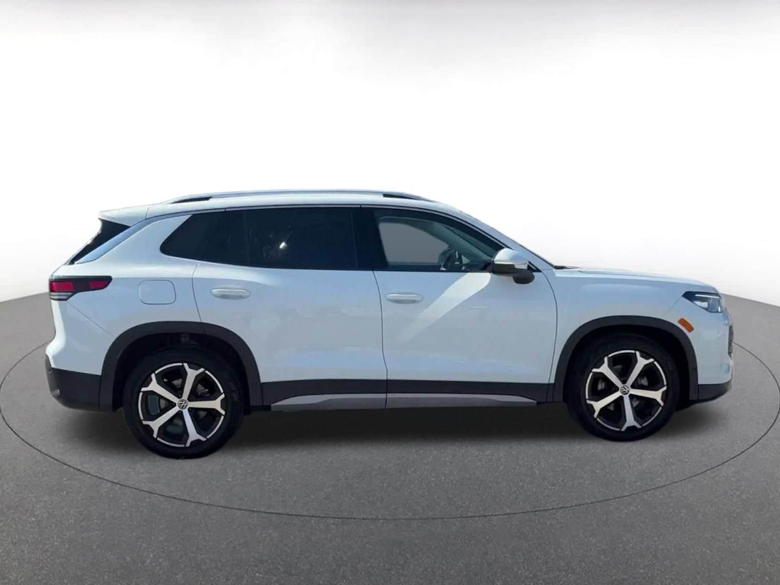 Thumbnail: 2026 Volkswagen Tiguan - 15