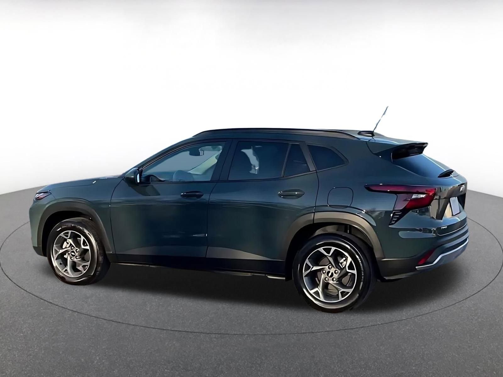 Thumbnail: 2025 Chevrolet Trax - 10