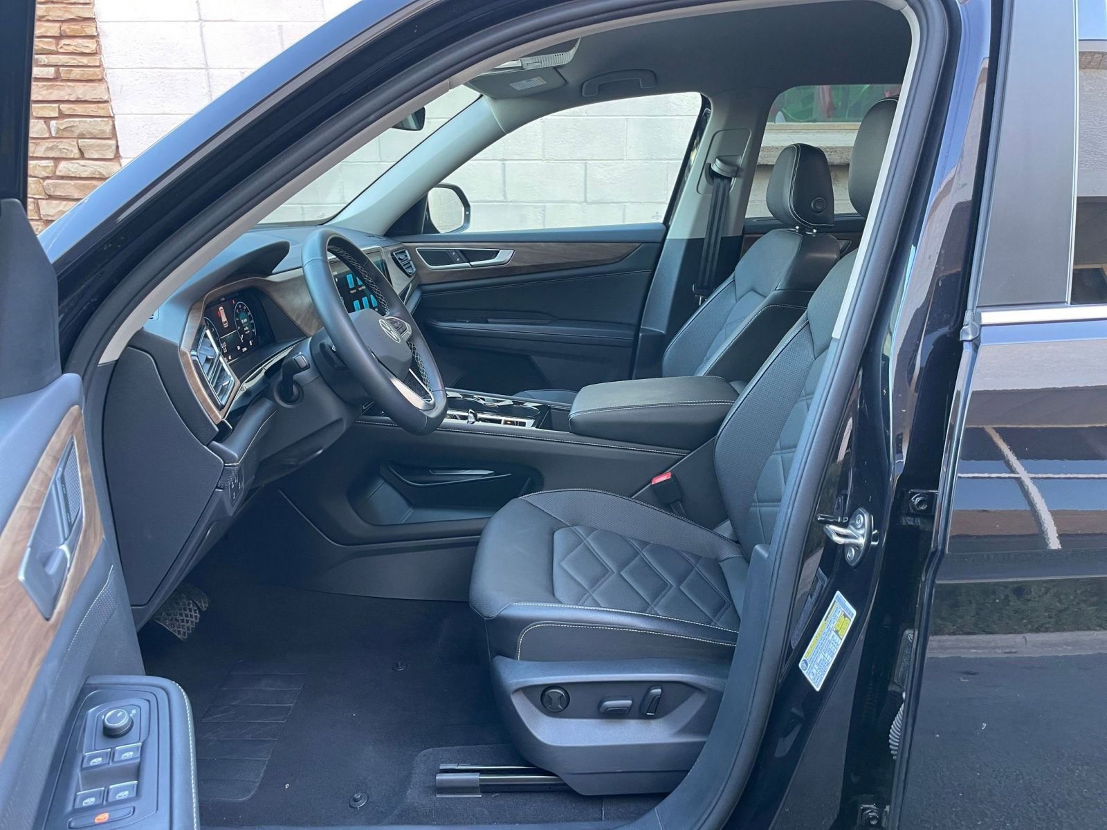 Thumbnail: 2025 Volkswagen Atlas - 27