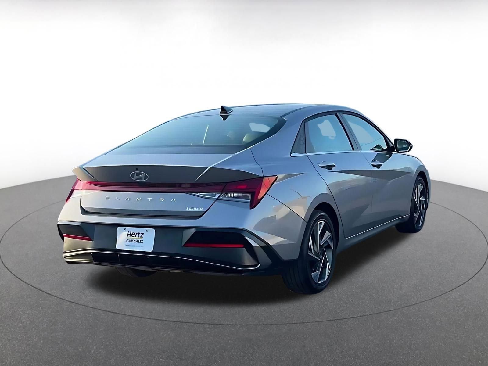 Thumbnail: 2025 Hyundai Elantra - 14