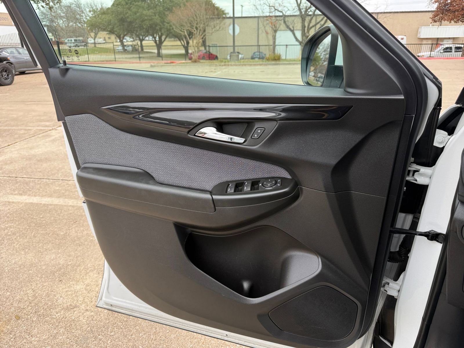 Thumbnail: 2025 Chevrolet TrailBlazer - 21