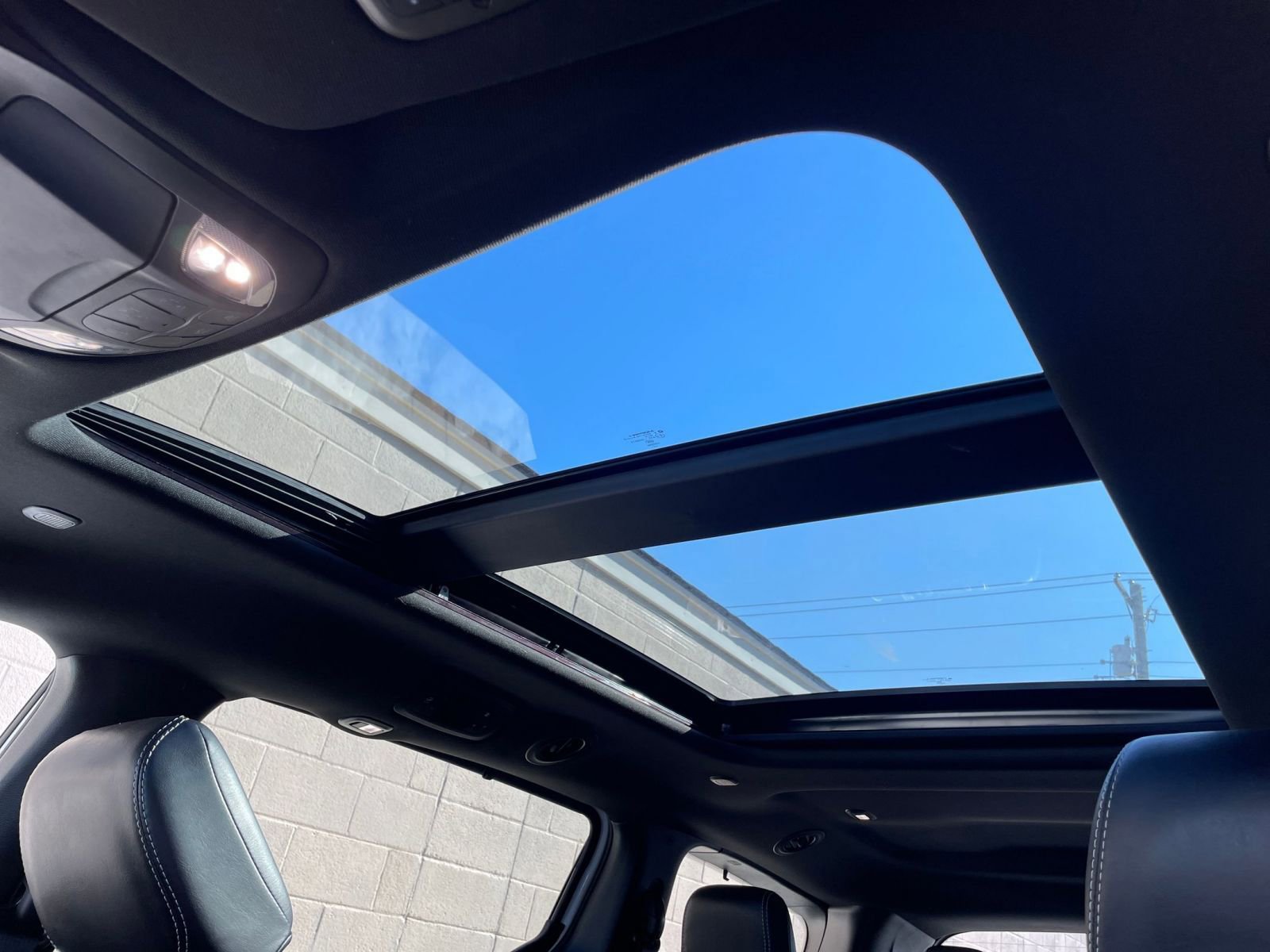 Thumbnail: 2025 Chrysler Pacifica - 32