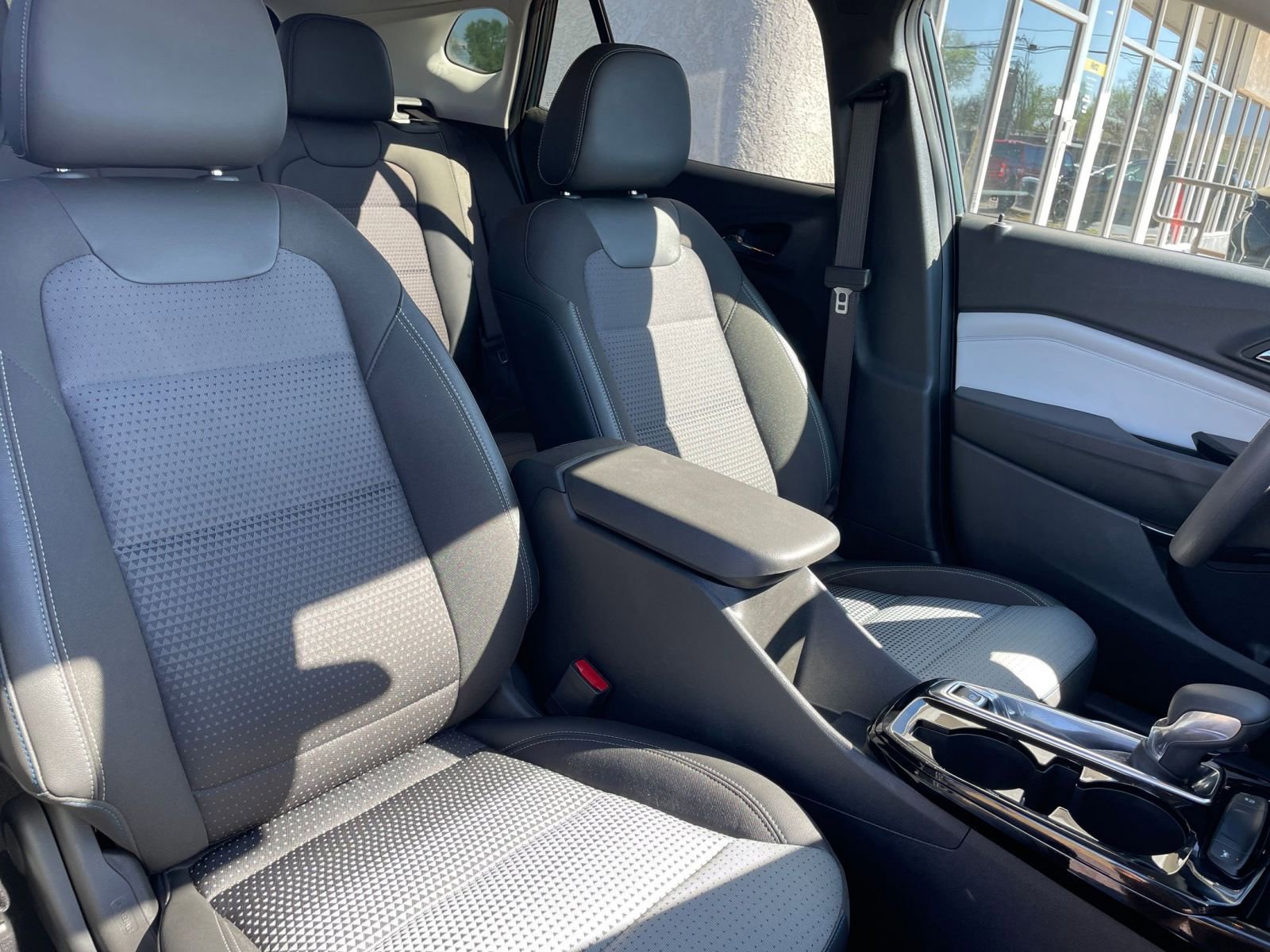 Thumbnail: 2025 Chevrolet Trax - 35