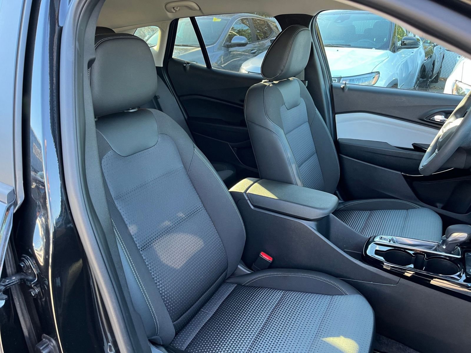 Thumbnail: 2025 Chevrolet Trax - 35