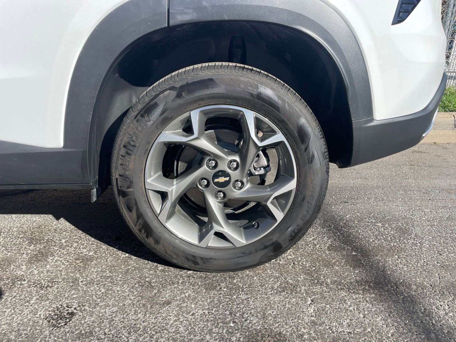 Thumbnail: 2025 Chevrolet Trax - 29